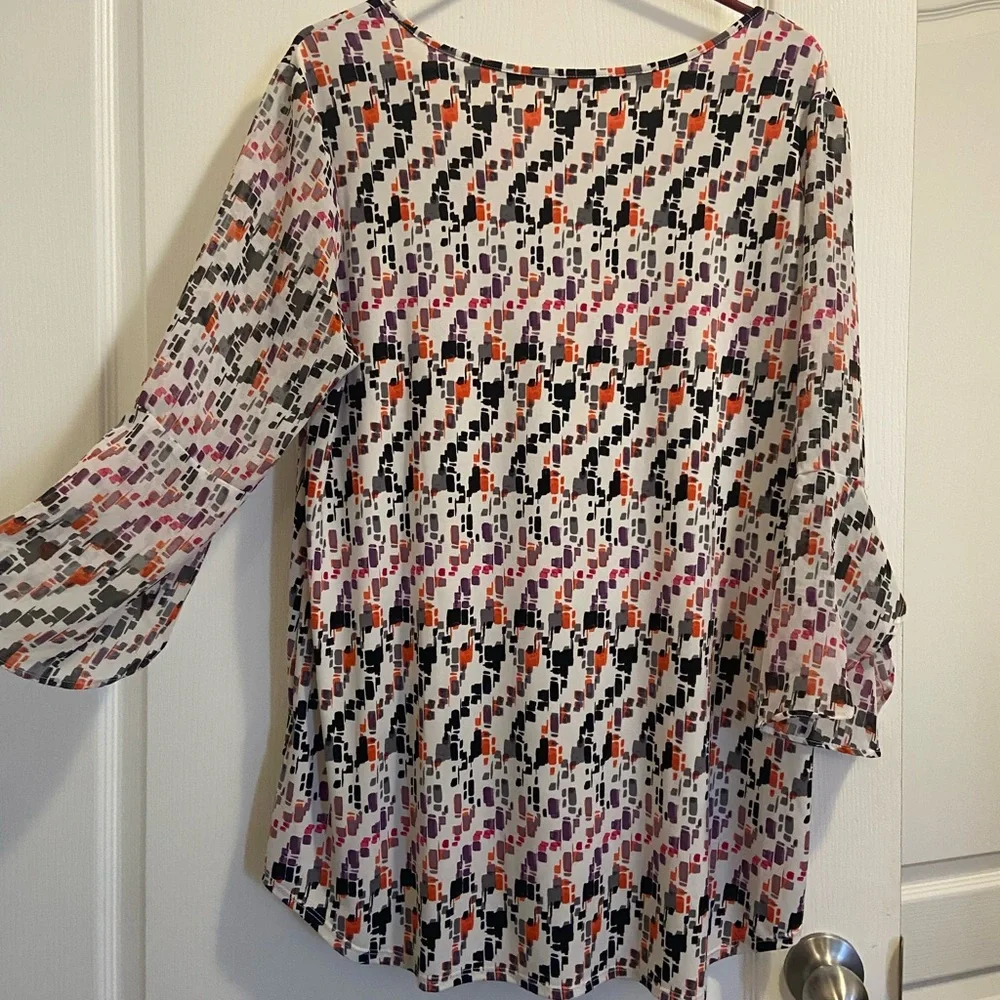 Patterned Women's Top - Multicolor - Picture 3 of 3